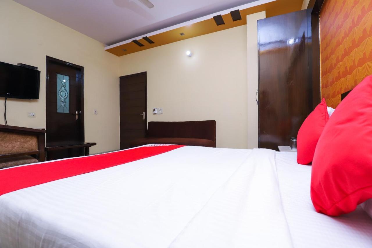 Hotel O J P Inn Near Patel Nagar Metro Station Yeni Delhi Dış mekan fotoğraf