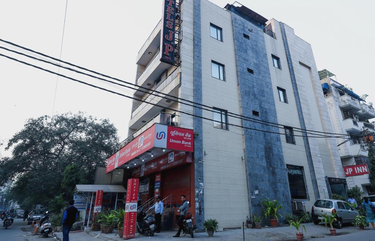 Hotel O J P Inn Near Patel Nagar Metro Station Yeni Delhi Dış mekan fotoğraf