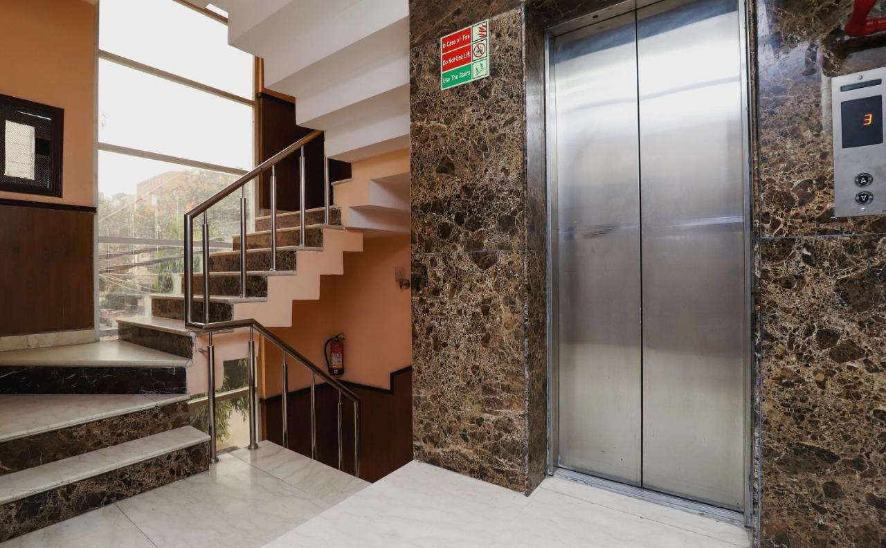 Hotel O J P Inn Near Patel Nagar Metro Station Yeni Delhi Dış mekan fotoğraf