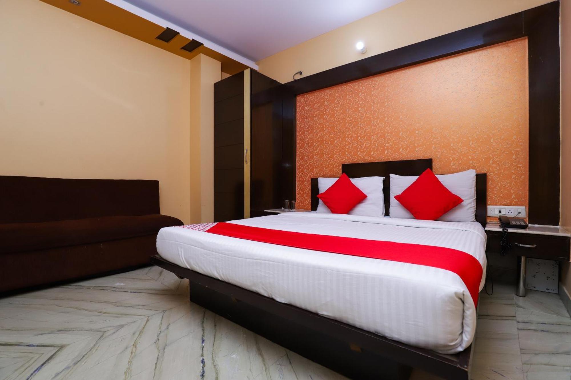 Hotel O J P Inn Near Patel Nagar Metro Station Yeni Delhi Dış mekan fotoğraf