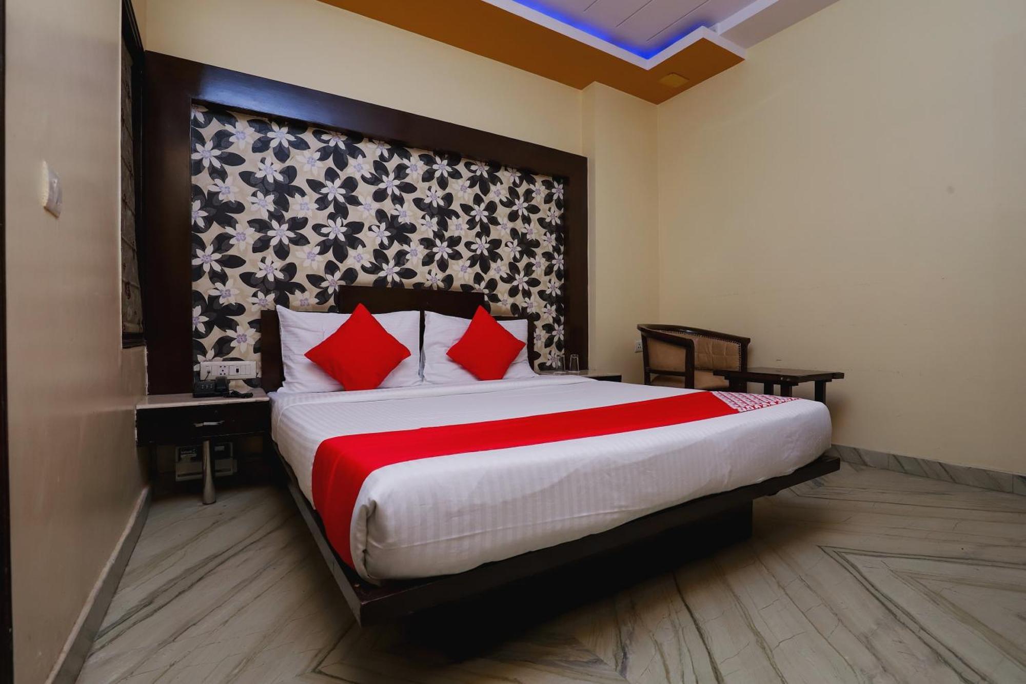 Hotel O J P Inn Near Patel Nagar Metro Station Yeni Delhi Dış mekan fotoğraf