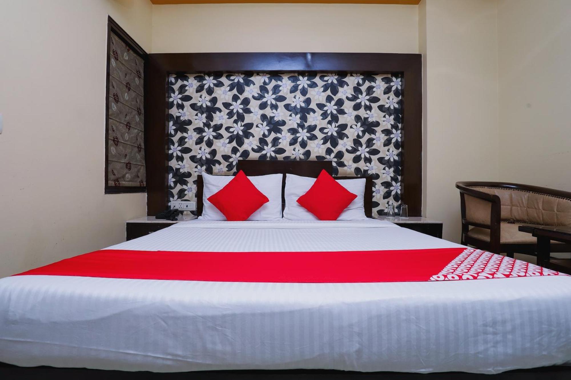 Hotel O J P Inn Near Patel Nagar Metro Station Yeni Delhi Dış mekan fotoğraf