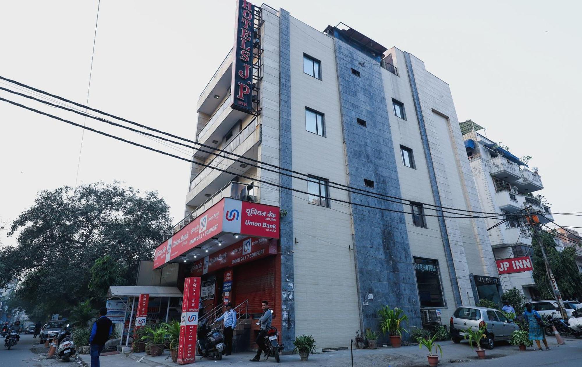 Hotel O J P Inn Near Patel Nagar Metro Station Yeni Delhi Dış mekan fotoğraf