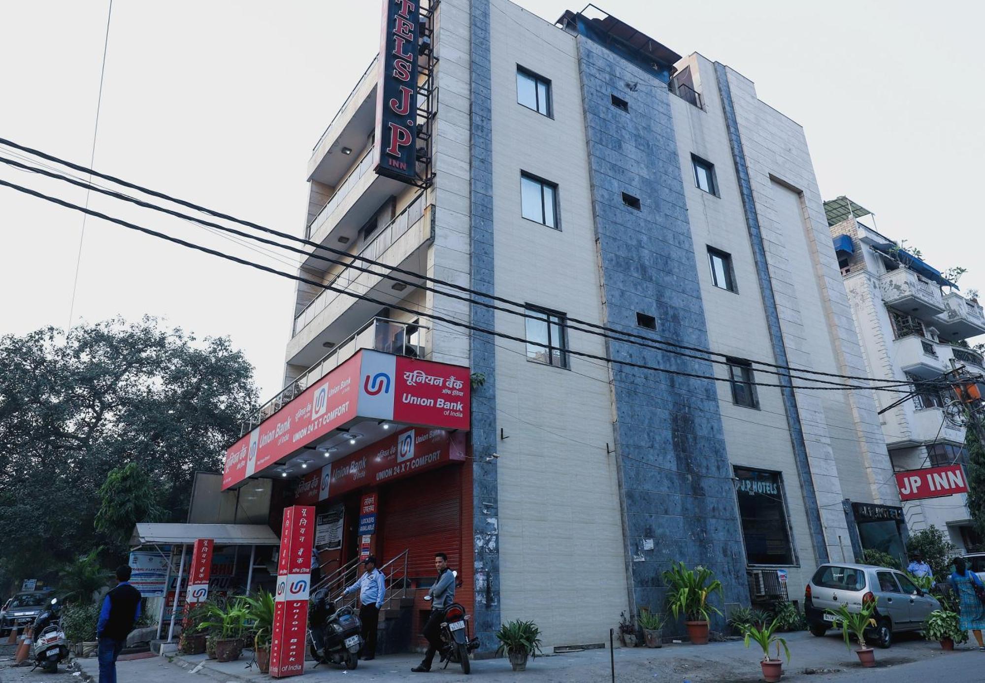 Hotel O J P Inn Near Patel Nagar Metro Station Yeni Delhi Dış mekan fotoğraf