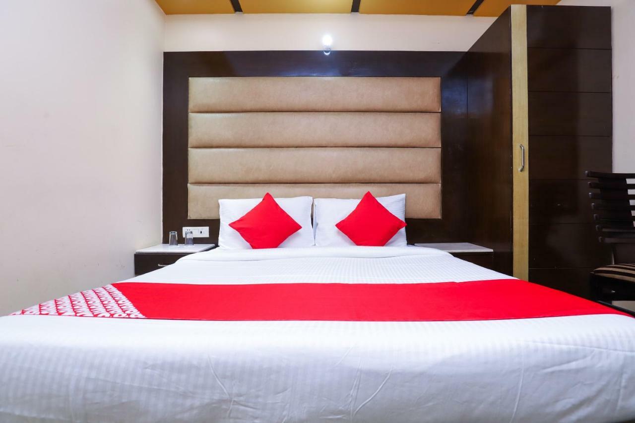 Hotel O J P Inn Near Patel Nagar Metro Station Yeni Delhi Dış mekan fotoğraf